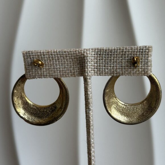 Earrings Off White Enamel Gold Hoops Dangle Drop Earrings Vintage 80s Cream - Picture 5 of 7